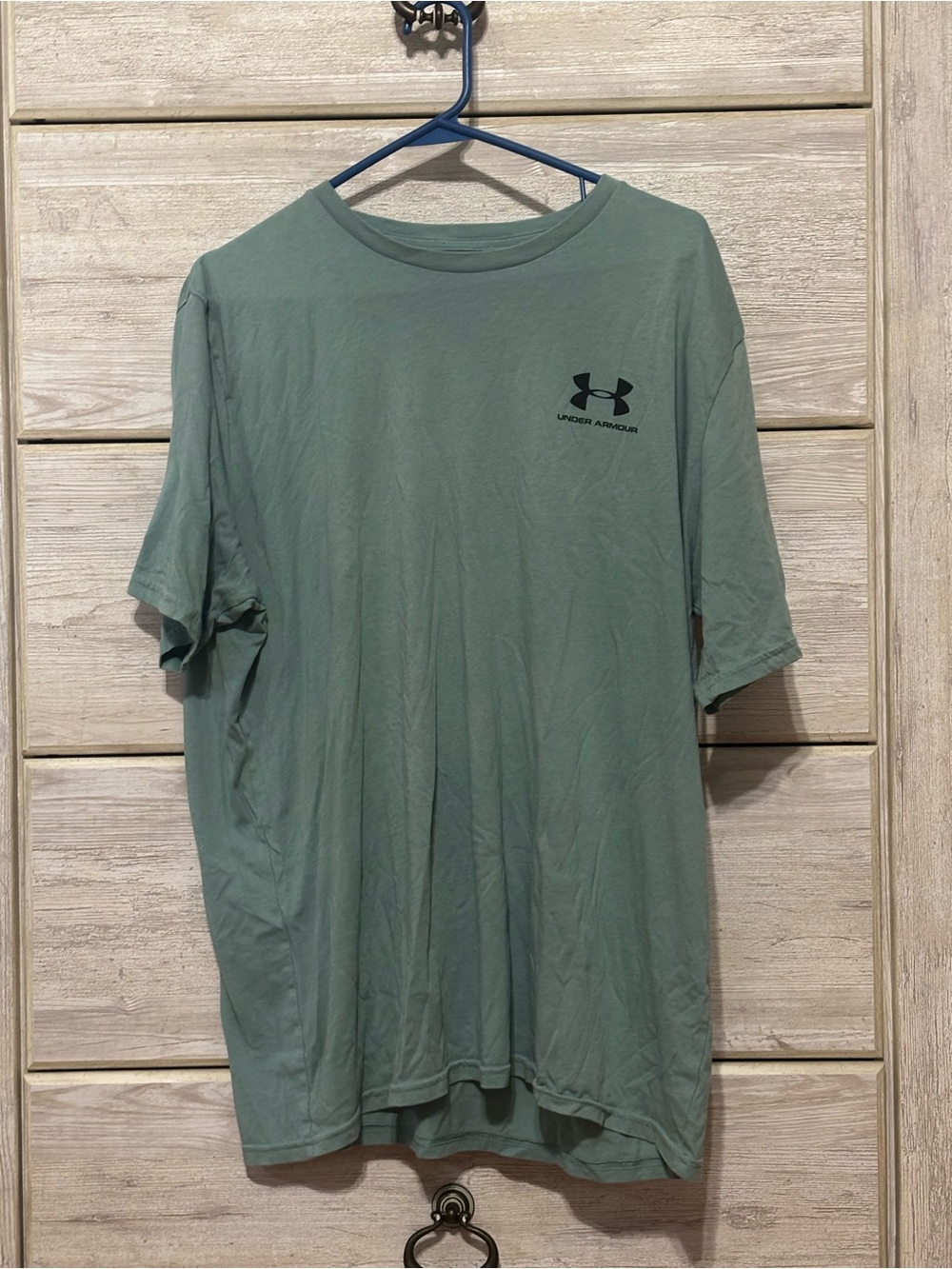 Under Armour Men's Short Sleeve Tee in Sage Green